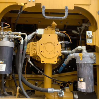 Wykorzystywane urządzenia wykopalnicze CAT349 typu crawler