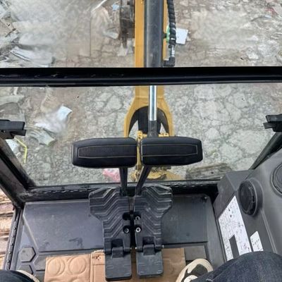 Obsługa materiałów Stara mini koparka Koparka Cat302 Maszyny do przenoszenia ziemi