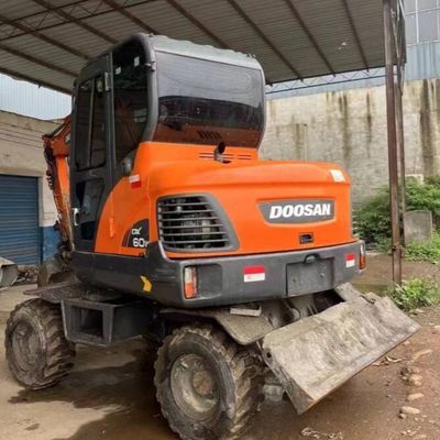 Wykorzystany Mini Excavator Digger DOOSAN DH60 Excavator używany 5550 kg