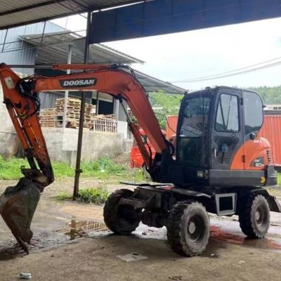 Wykorzystany Mini Excavator Digger DOOSAN DH60 Excavator używany 5550 kg