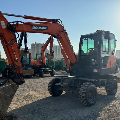 48KW używany grabarz DOOSAN Doosan DX60W Hydraulic Crawler Excavator 5550 kg