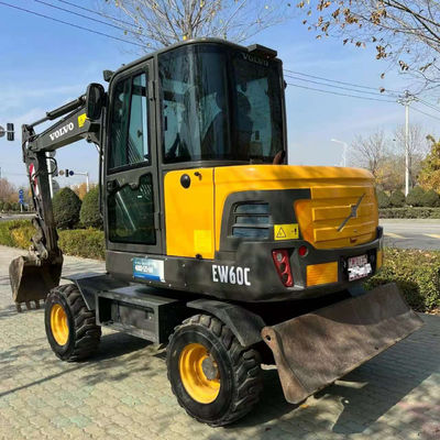 VOLCO EC60 Stosowane grabiarki wielofunkcyjne