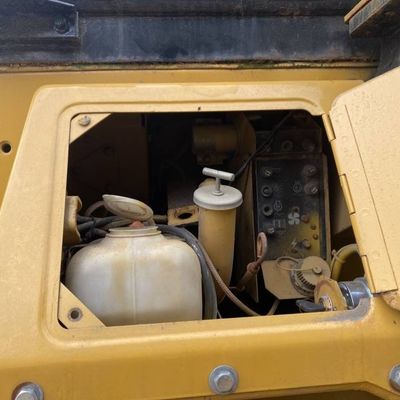 Potężny używany buldozer Cat D5N 120 KM